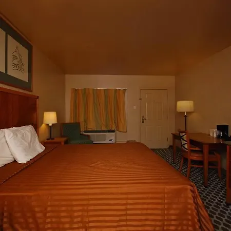 Airport Inn Downtown-3